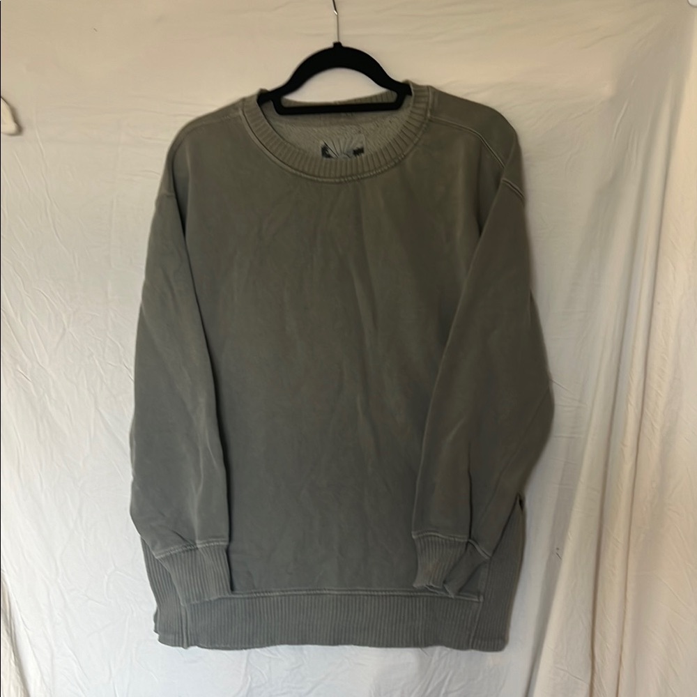 🌈 Olive Green Crewneck Sweater